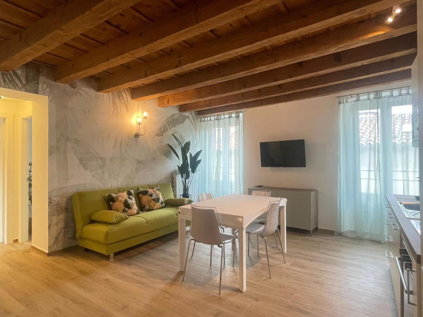Апартаменты Cairoli14 Брешия Экстерьер фото